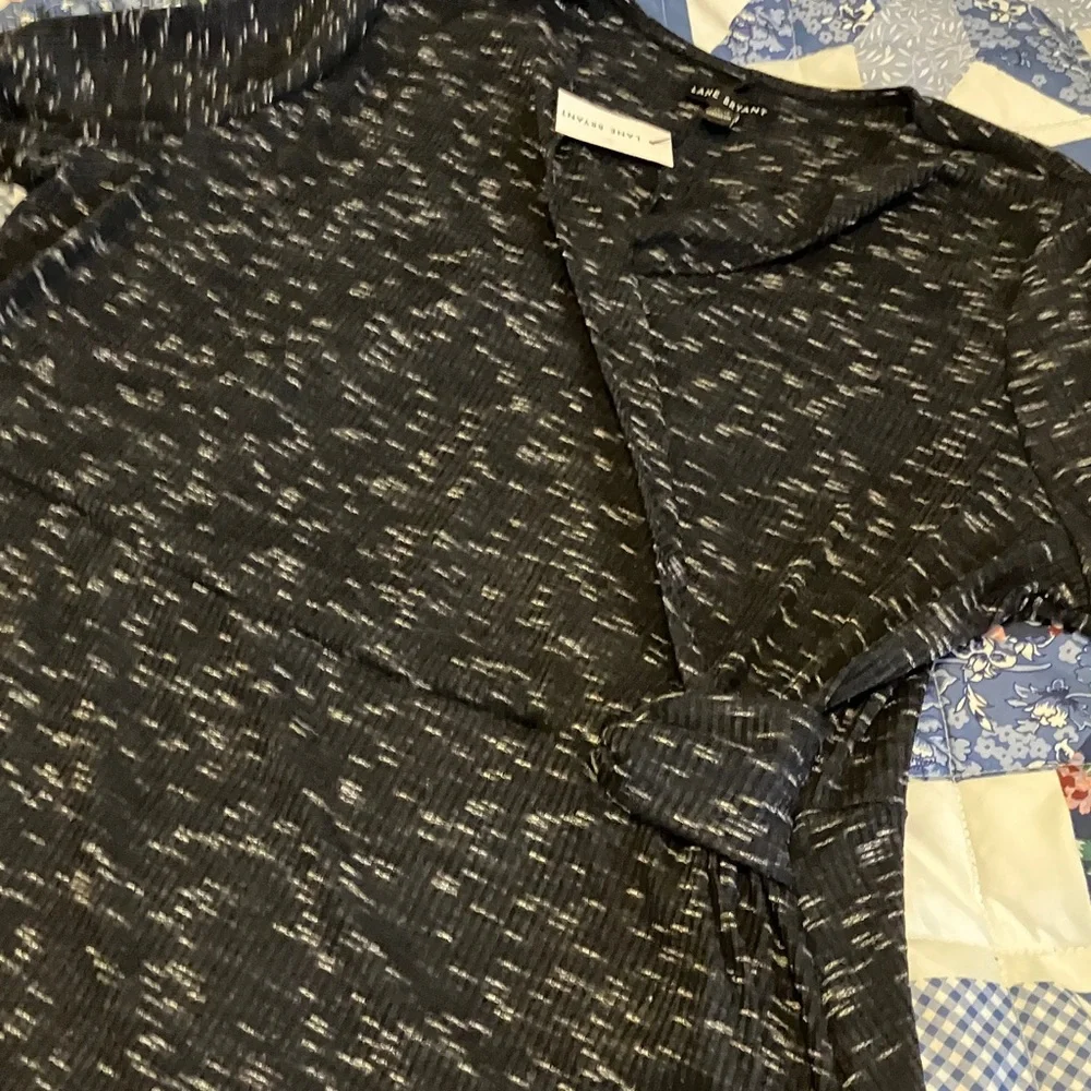 Lane Bryant navyand White Textured Surplice Top - Picture 3 of 6